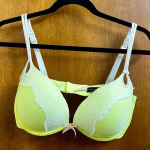 36DD Victoria’s Secret Bra